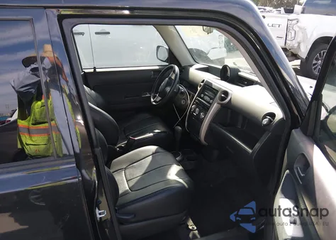 2006 Scion Xb from USA, damaged, VIN JTLKT324364096360